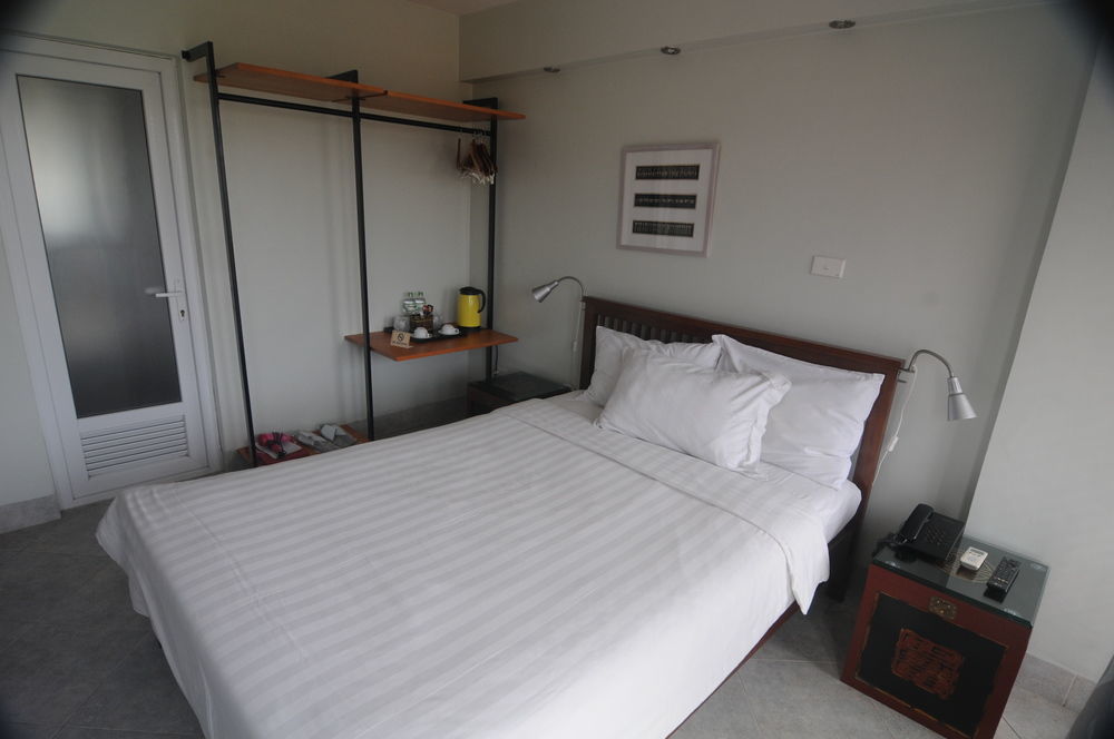 Iris Boutique Khách sạn 3*